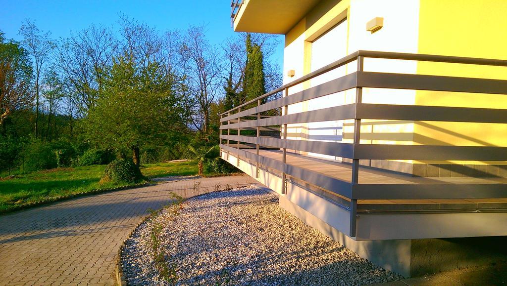 B&B Vinago Belvedere Mornago Exterior foto